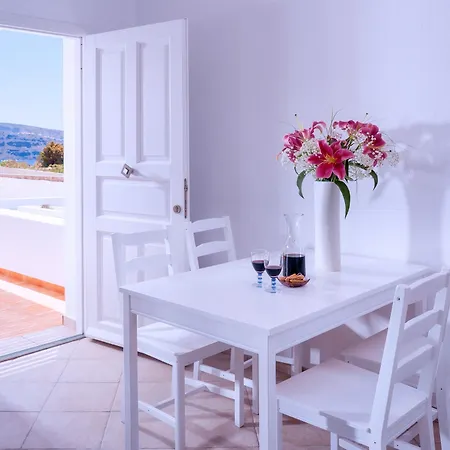 Katharos Villa Oia